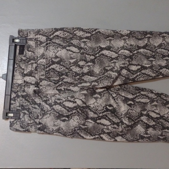 PAIGE Snakeskin hoxton slim Jeans size 29 raw him - Picture 3 of 12